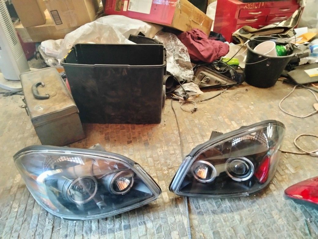 2006 To 2009 Chevy Cobalt Headlights