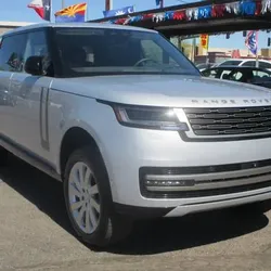 2025 Land Rover Range Rover P400 SE LWB