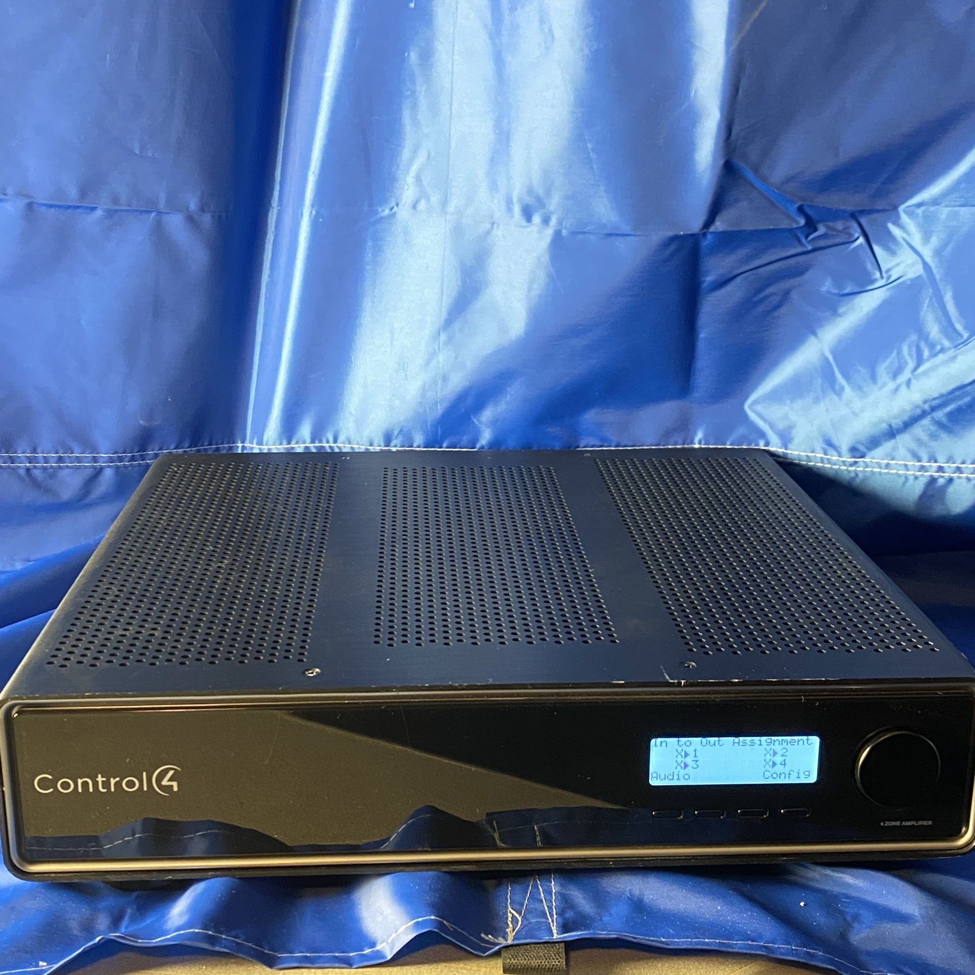 Control4 4-Zone Matrix Amplifier C4-8AMP1-B