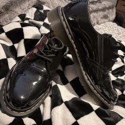 Black Doc Marten Unisex Oxford shoes