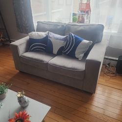 2 Piece  Couch And Love Seat