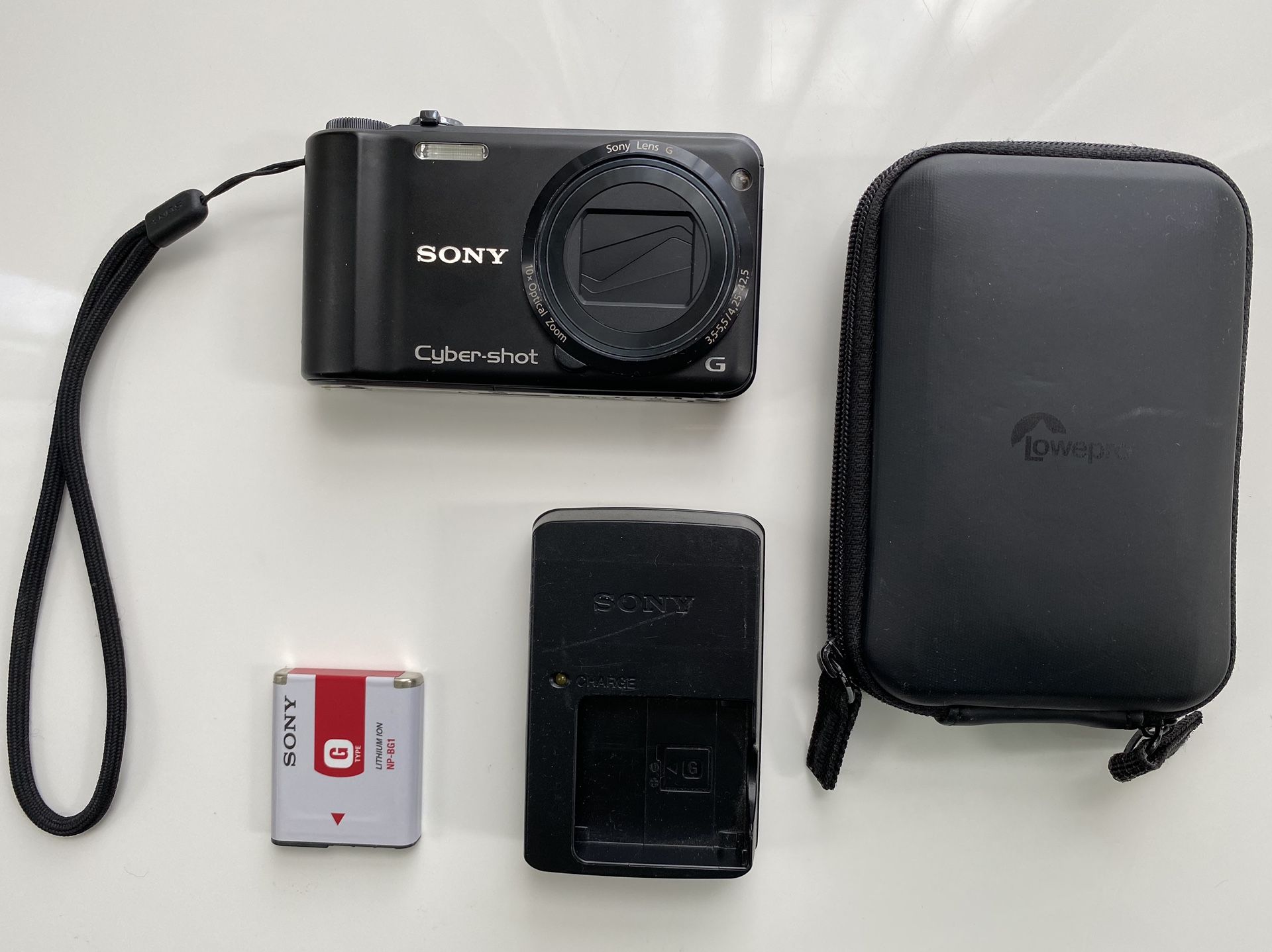 Sony Cybershot Camera, case and batteries