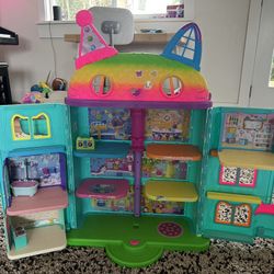 Gabby’s Doll House 