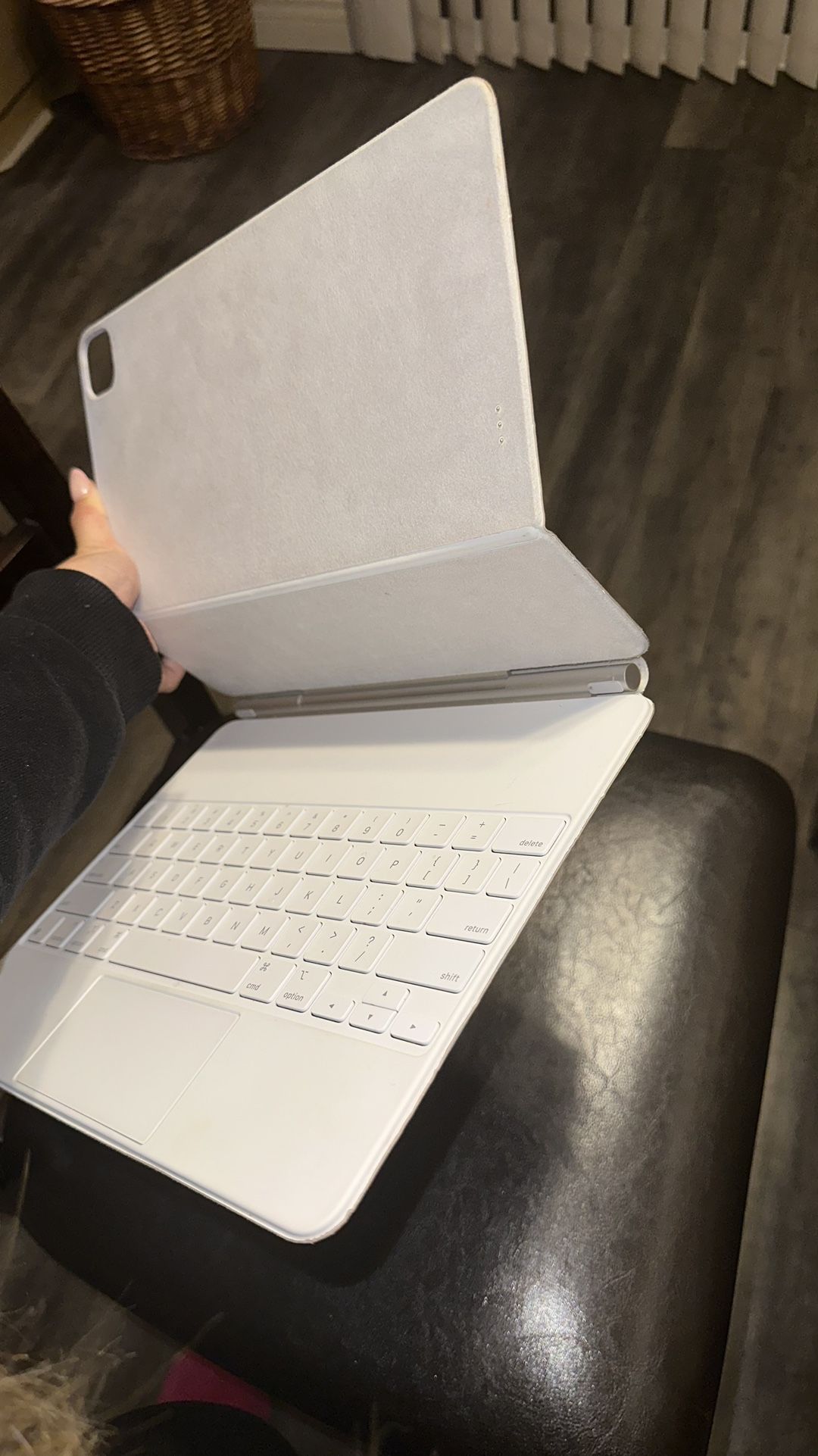 iPad 12.9 Inch (6th Gen) Magic Keyboard