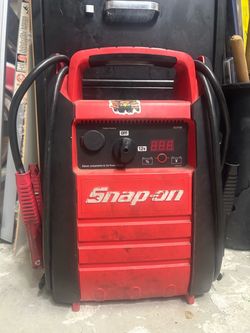 Snap-On EEJP500 Portable Jump Starter