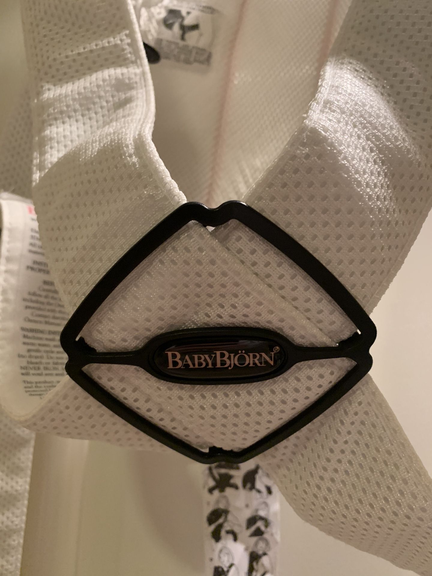 Baby Bjorn Carrier White Baby Bjorn Carrier *Very RARE* Limited