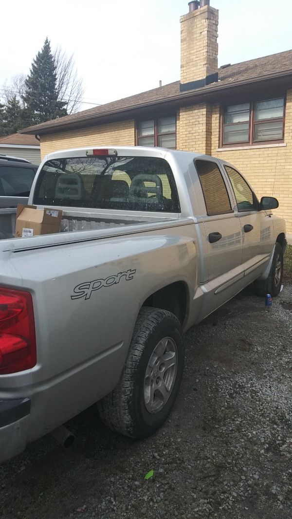 Dodge dakota 05. OBO for Sale in Calumet City, IL - OfferUp