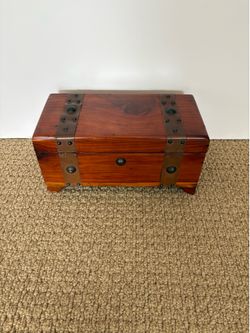 Small Cedar wood Box