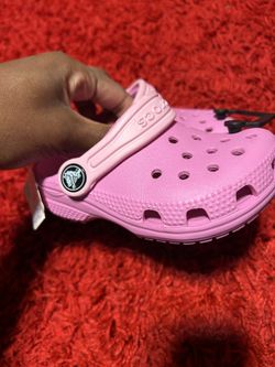 pink girl crocs 