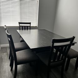 Hardly used kitchen table