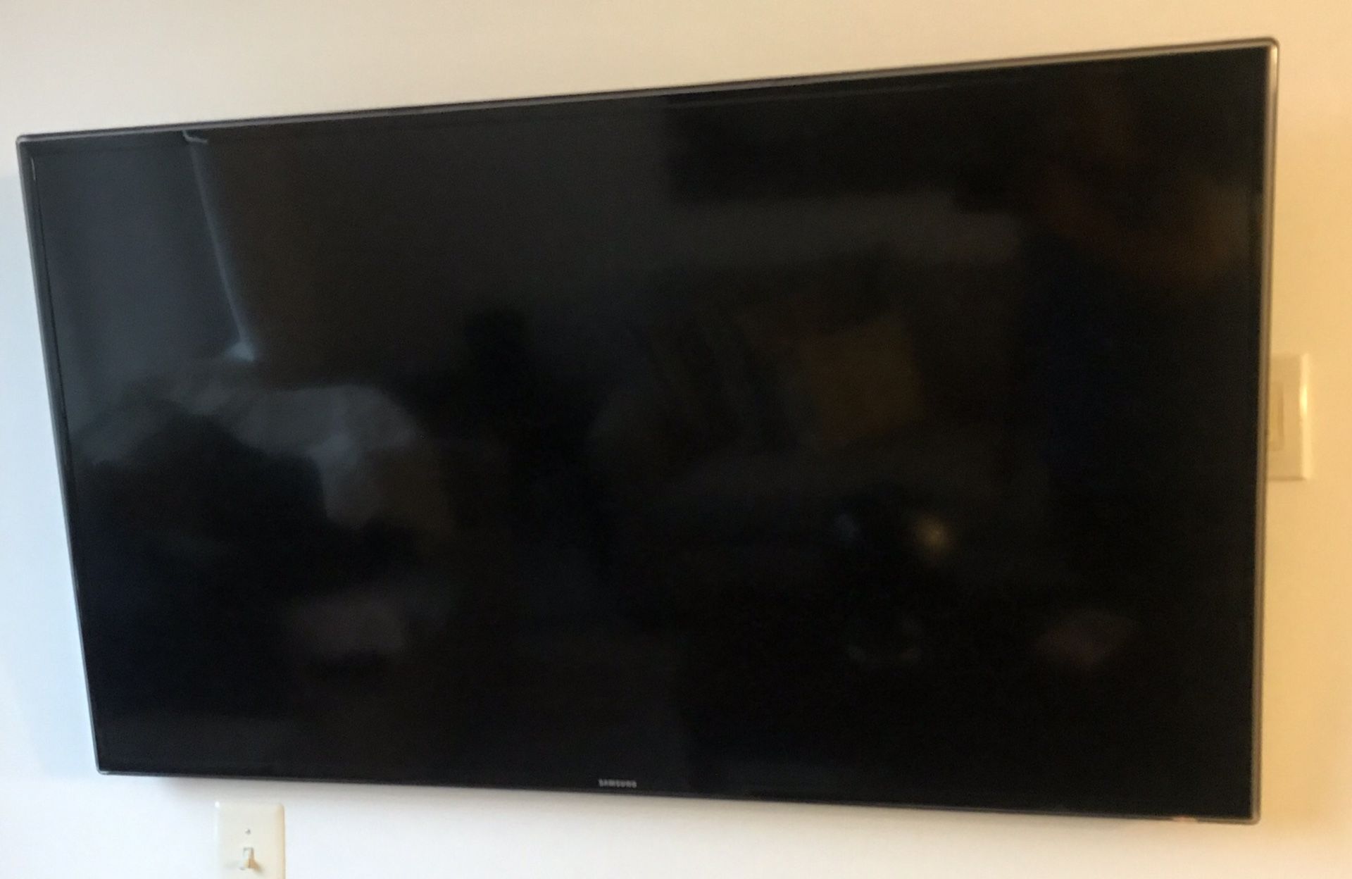 Samsung Smart TV 55 inch - $300