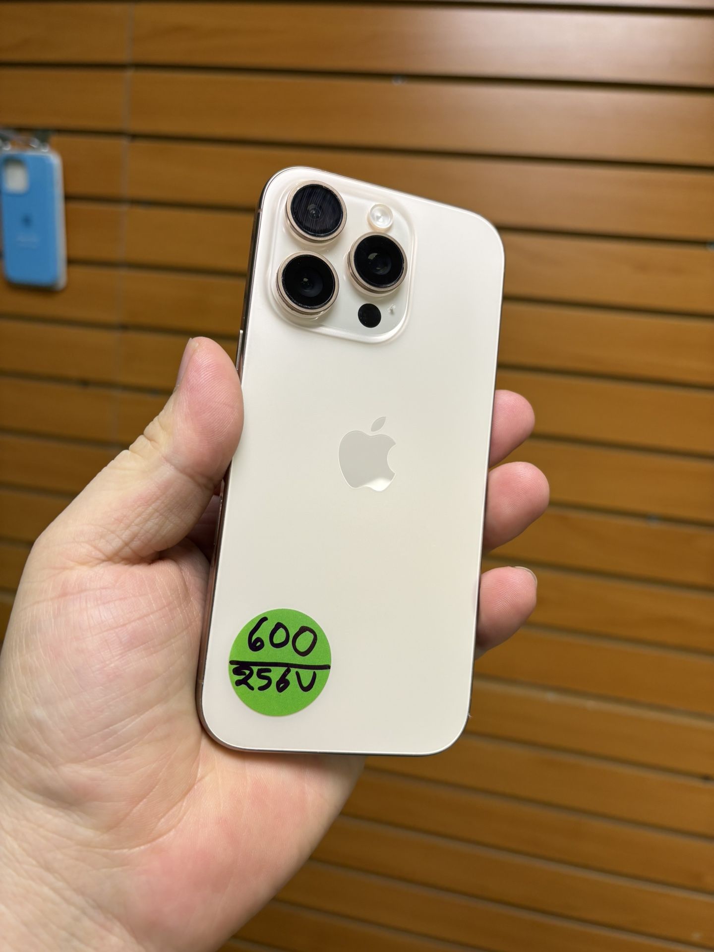 iPhone 16 Pro Gold 256GB Unlocked iPhone 16 Pro Gold 256GB Unlocked