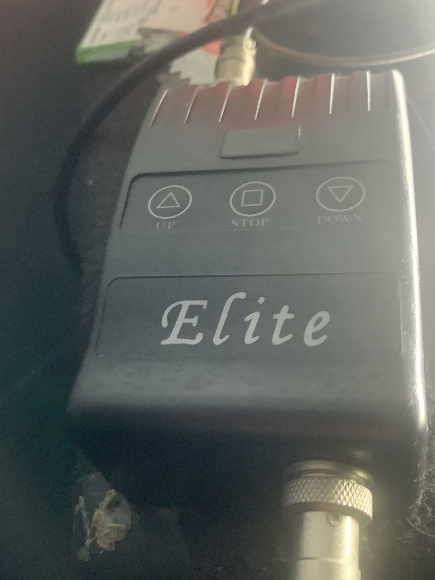 100”  Elite Projector Screen 