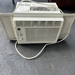 Westpointe Small Window AC Unit