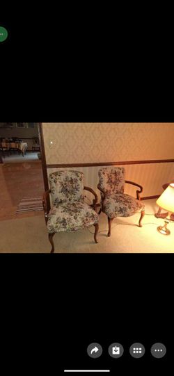A pair of chair