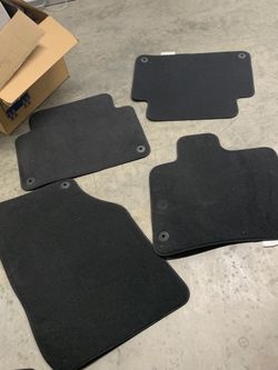 Brand New BMW Carpeted Floor Mats-Set of 4 For 