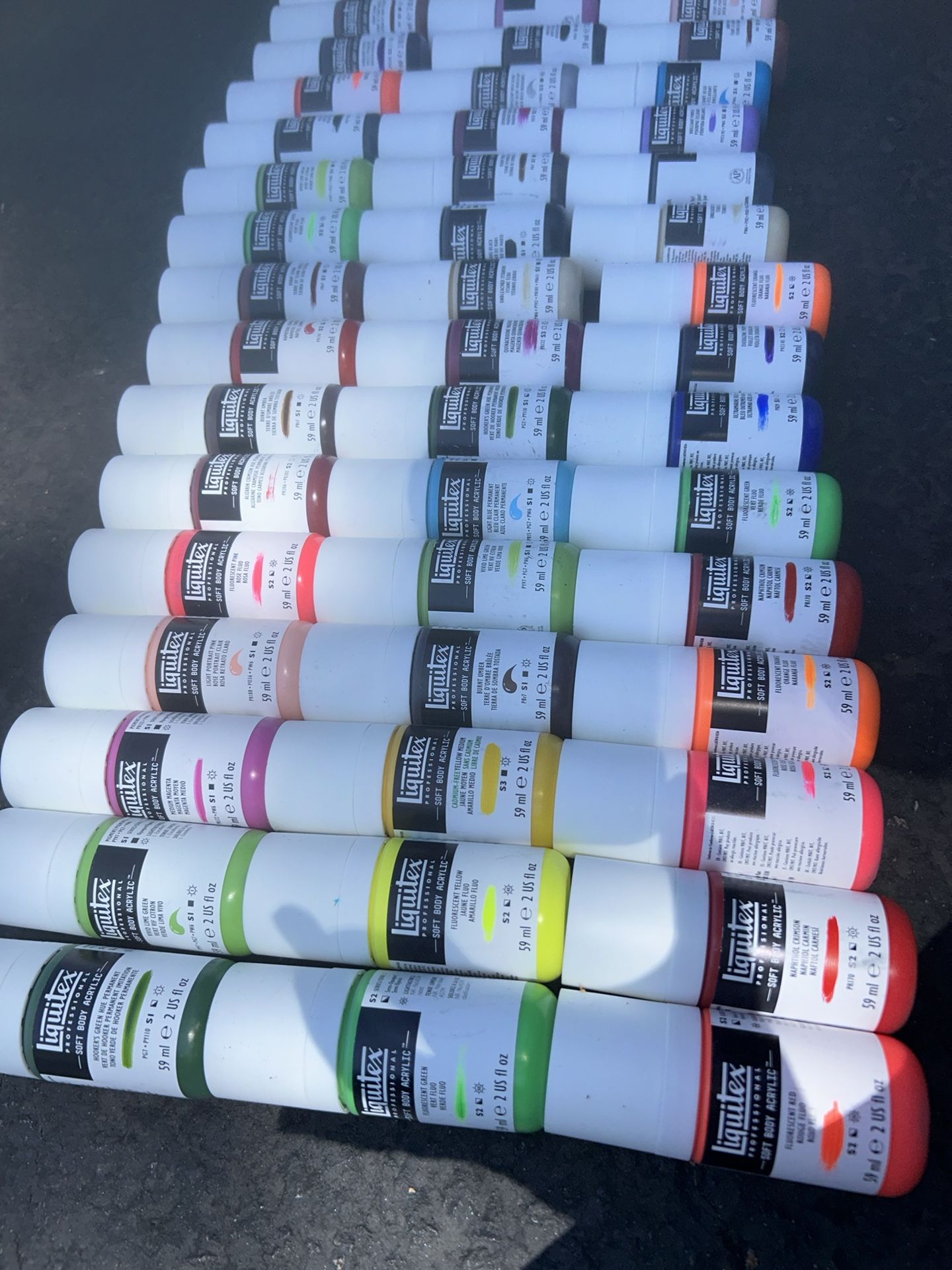 Liquitex Soft Body Acrylic Paint For Sale