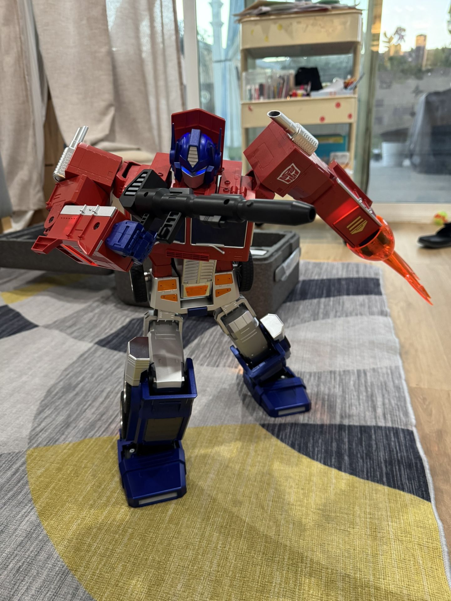 Robosen Flagship Optimus Prime Auto-converting Robot (Limited Edition)
