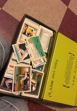 6,000 Baseball cards selling 18 cents each card
