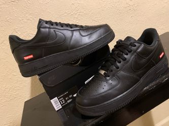 Af1 supreme.      Size 12