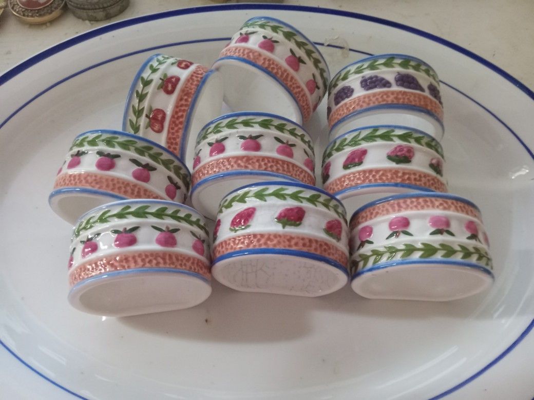 New 10 PC Porcelain Napkin Rings