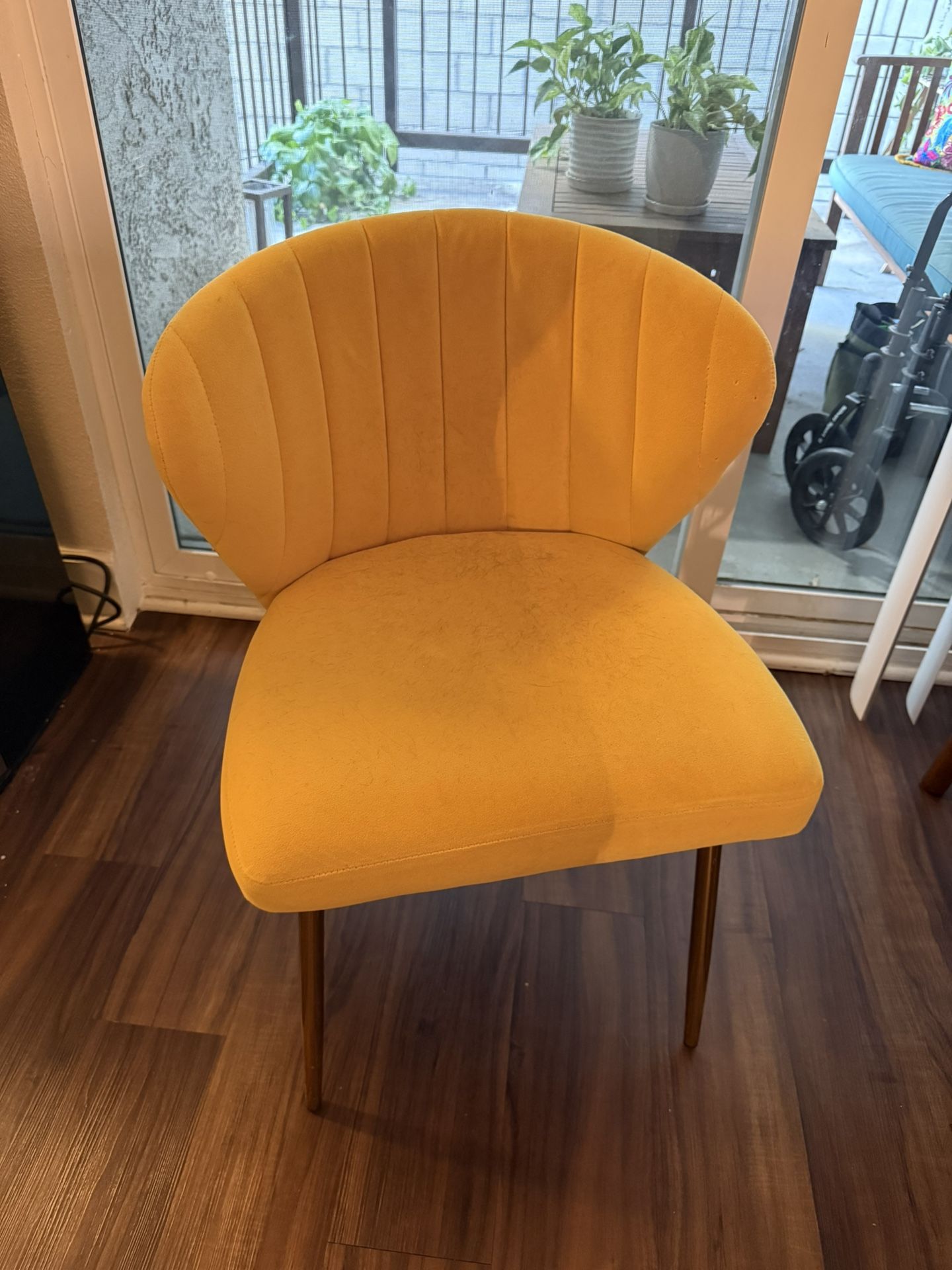 Euclid Modern Tufted Velvet Wingback Dining Chair