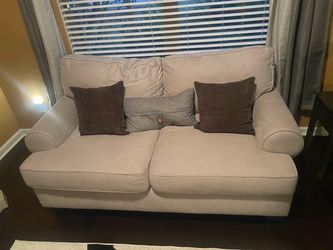 Love Seat- McDonough Ga
