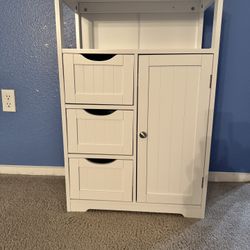 Bathroom Floor Cabinet. 