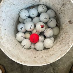 42 Strixon Golf Balls