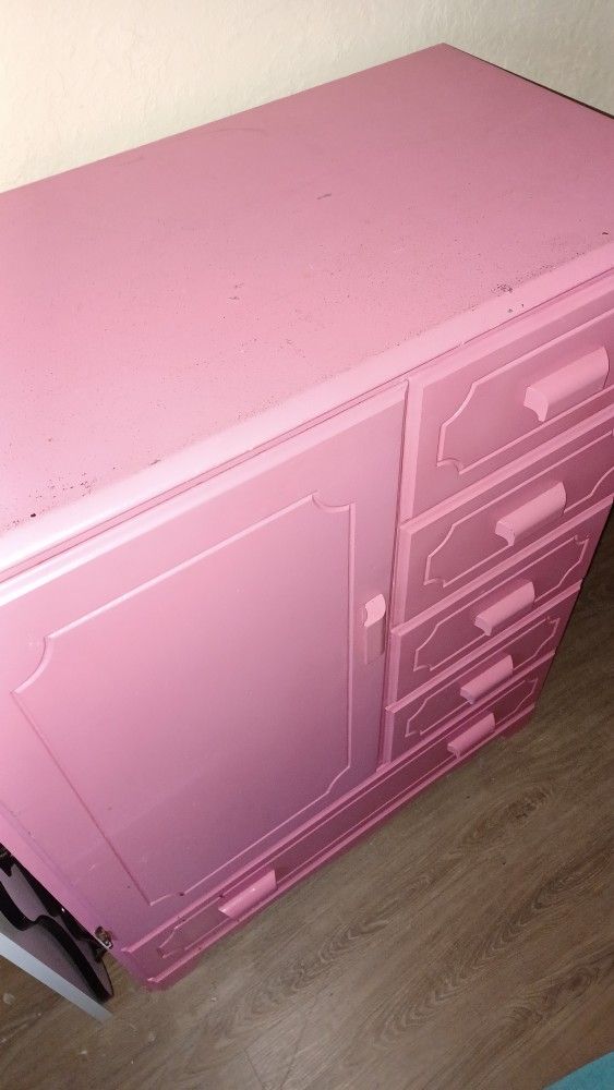 Wood • DRESSER • Pink • 5 Drawers • Cabinet • 3 Shelves