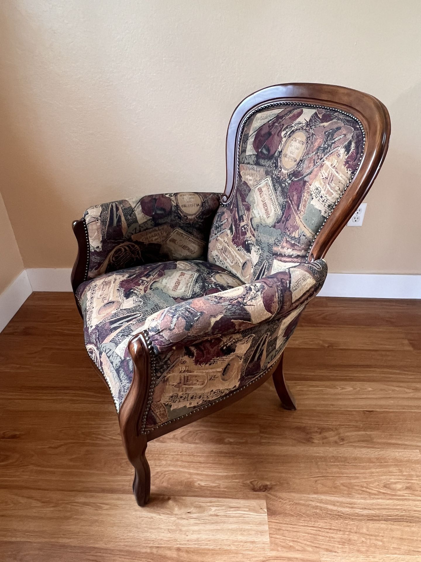 Armchair - Butaca - Poltrona