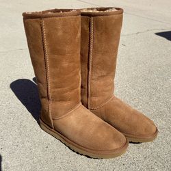 UGG® WOMEN'S CLASSIC II TALL BOOTS