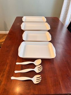 Plastic Serving Trays with Utensils Set