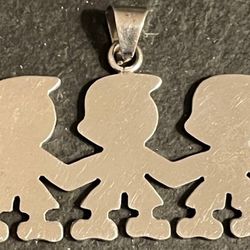 Vintage Sterling Silver Handmade Taxco Pendant - 3 Boys Holding Hands, 12.55g