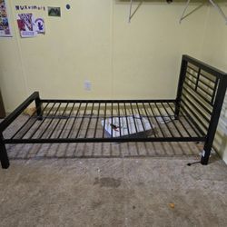 Twin Bed 