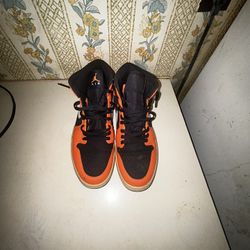 Jordan 1 Mid Black Cone Sz 10