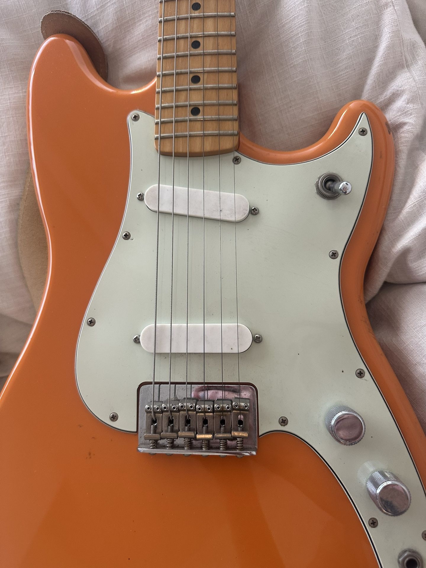 Fender Duo Sonic Electric Guitar