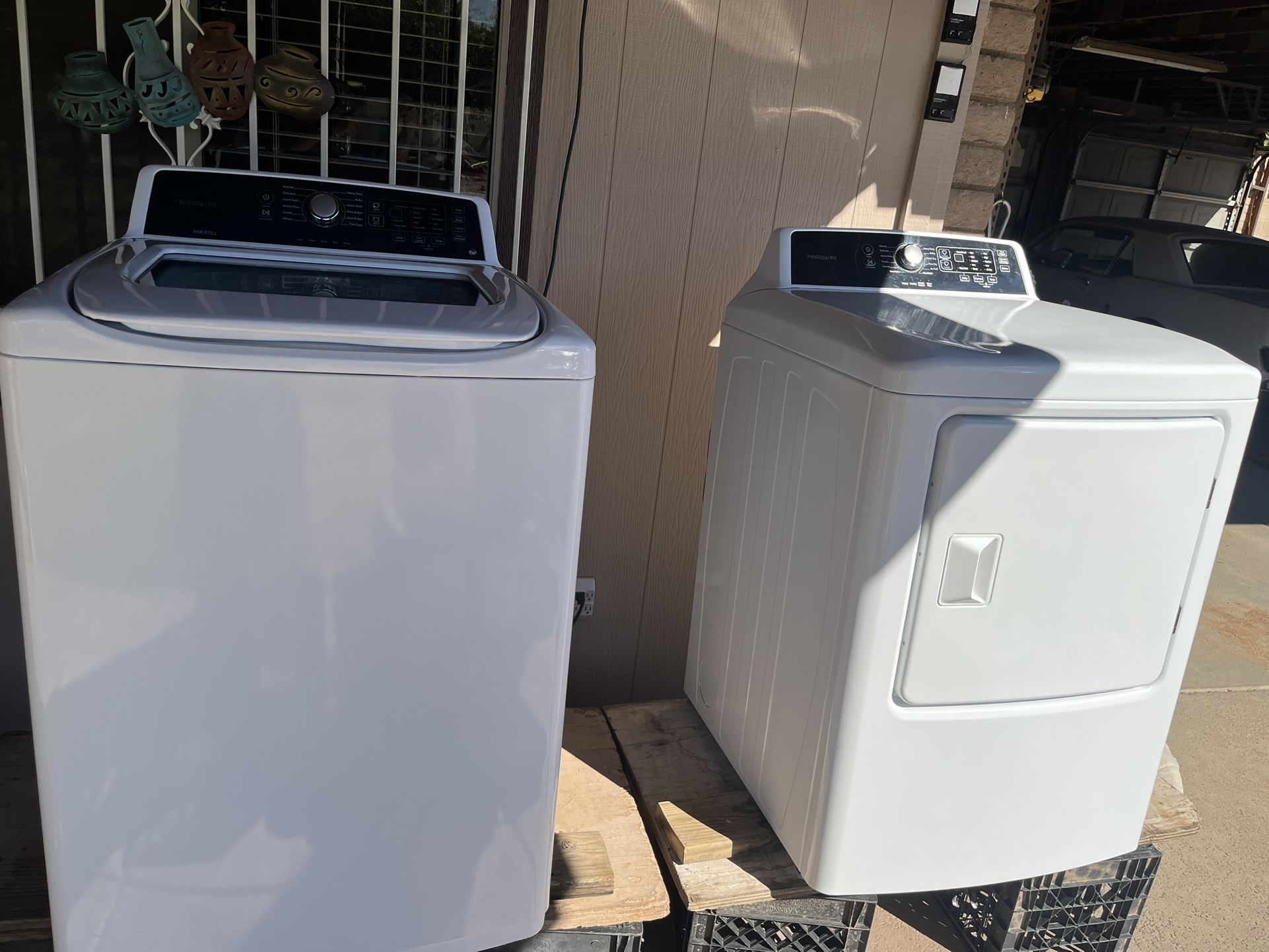 Frigidaire Washer/Dryer Set