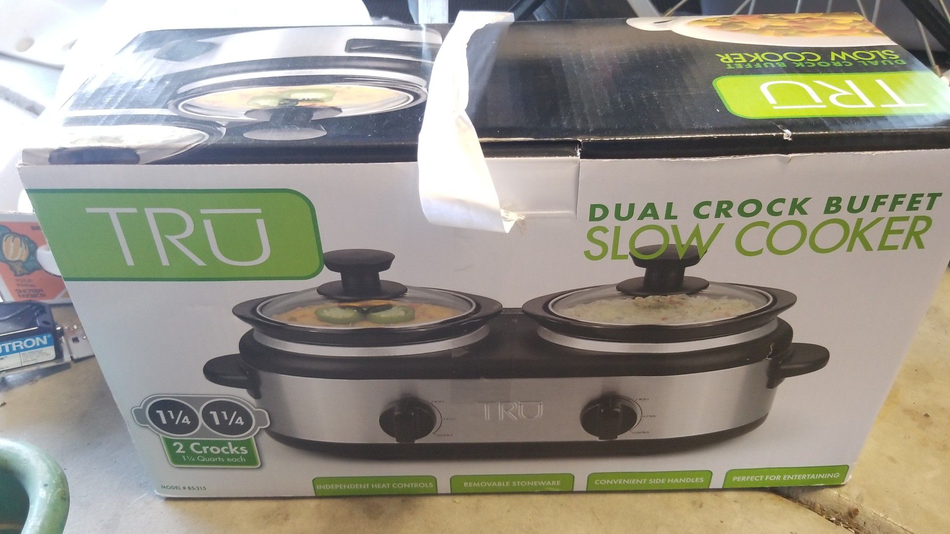 New Dual crock pot slow cooker