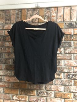 Ladies black short sleeve