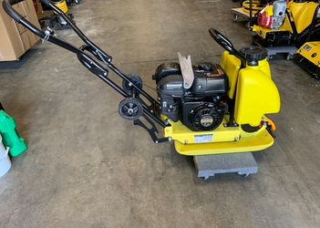 6.5 HP Plate Compactor 4 strokes with water tank 850.00