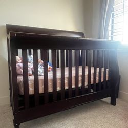 3n1 Convertible crib From Costco