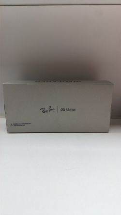 Ray-Ban Meta Wayfarer Smart Glasses