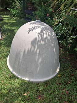 Dog igloo house