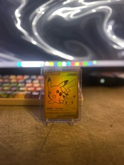 Pikachu V gold 25th celebration set promo