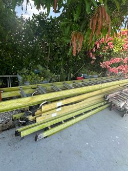 Escalera little Giant de 28 ft y 24 ft