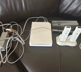 Nintendo Wii console with 2 controllers!