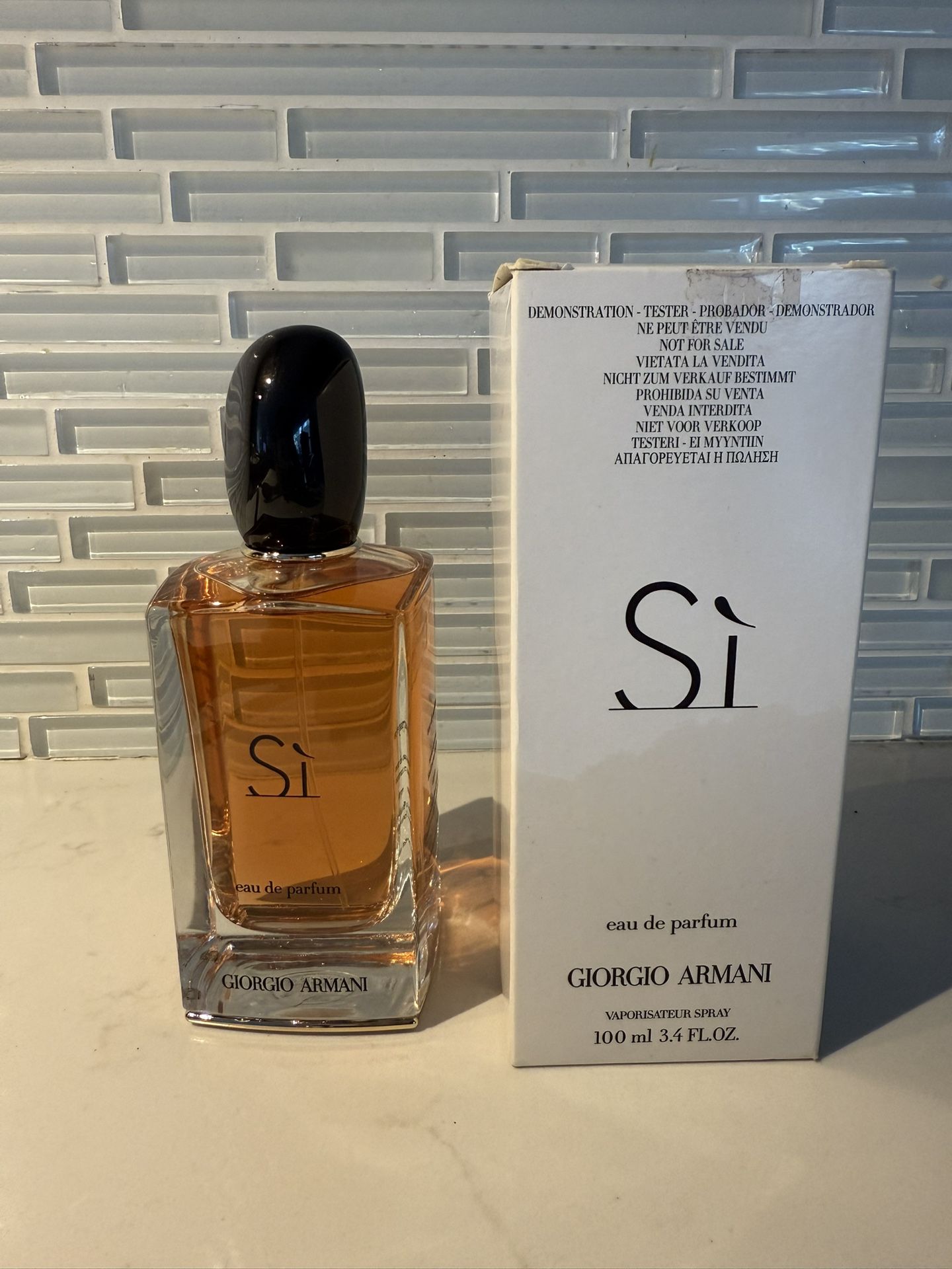 Si by Giorgio Armani Perfume