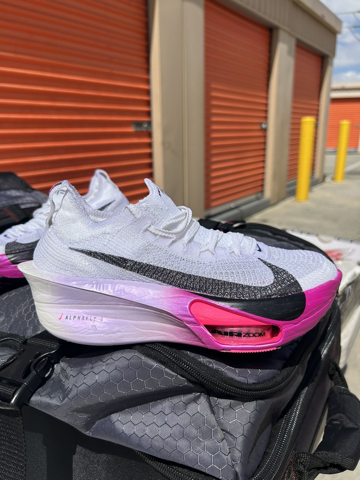 Wmns Nike Alphafly 3 Size 8