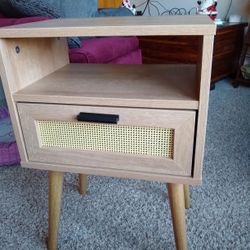 NEW Rattan Bedside Modern Sturdy Frame w/Drawer (Natural Color) **New In Box**